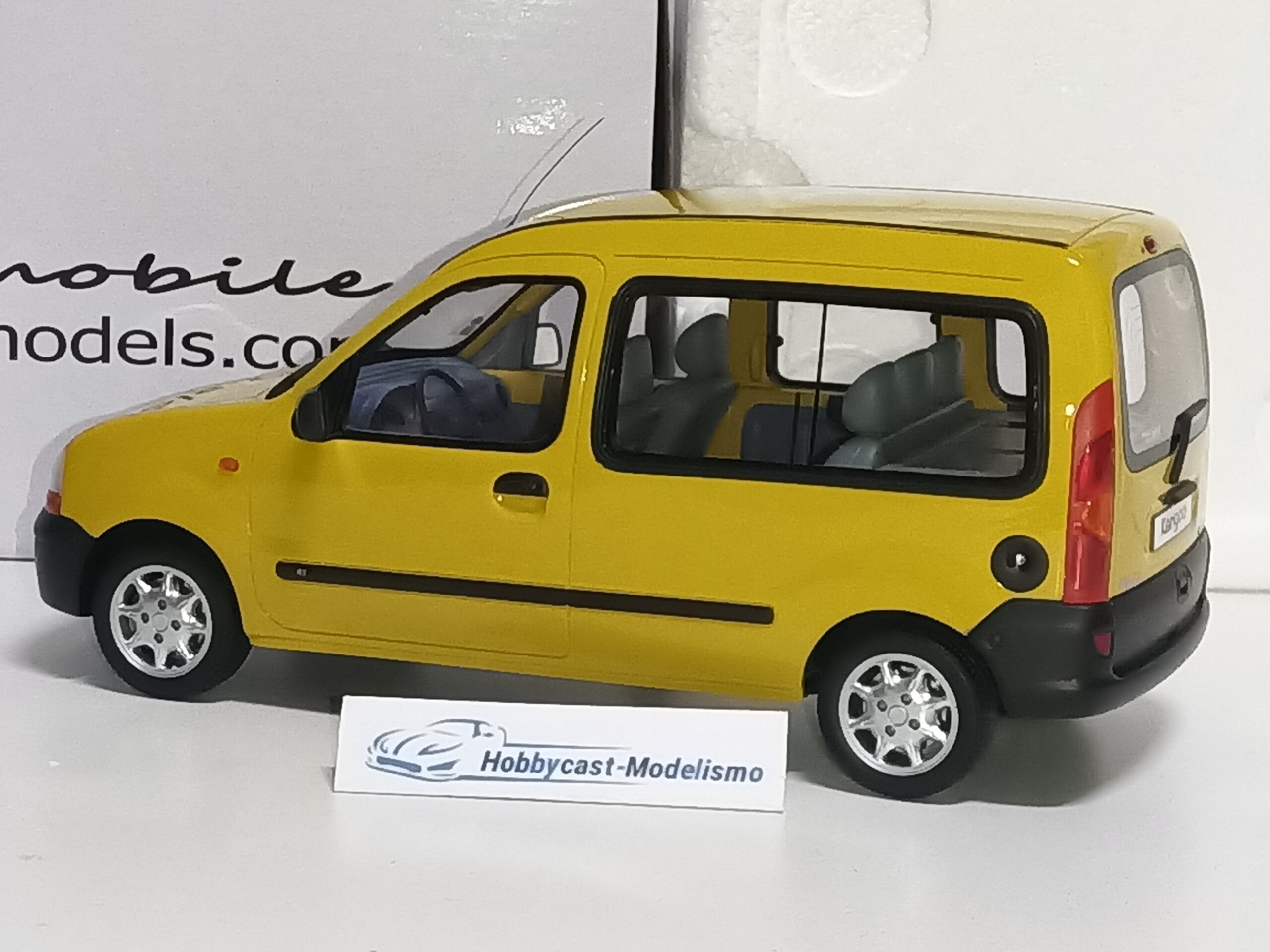 RENAULT KANGOO 1.4 RT 1998 Soleil Amarillo OT474 OTTO MOBILE 1:18 - Imagen 6