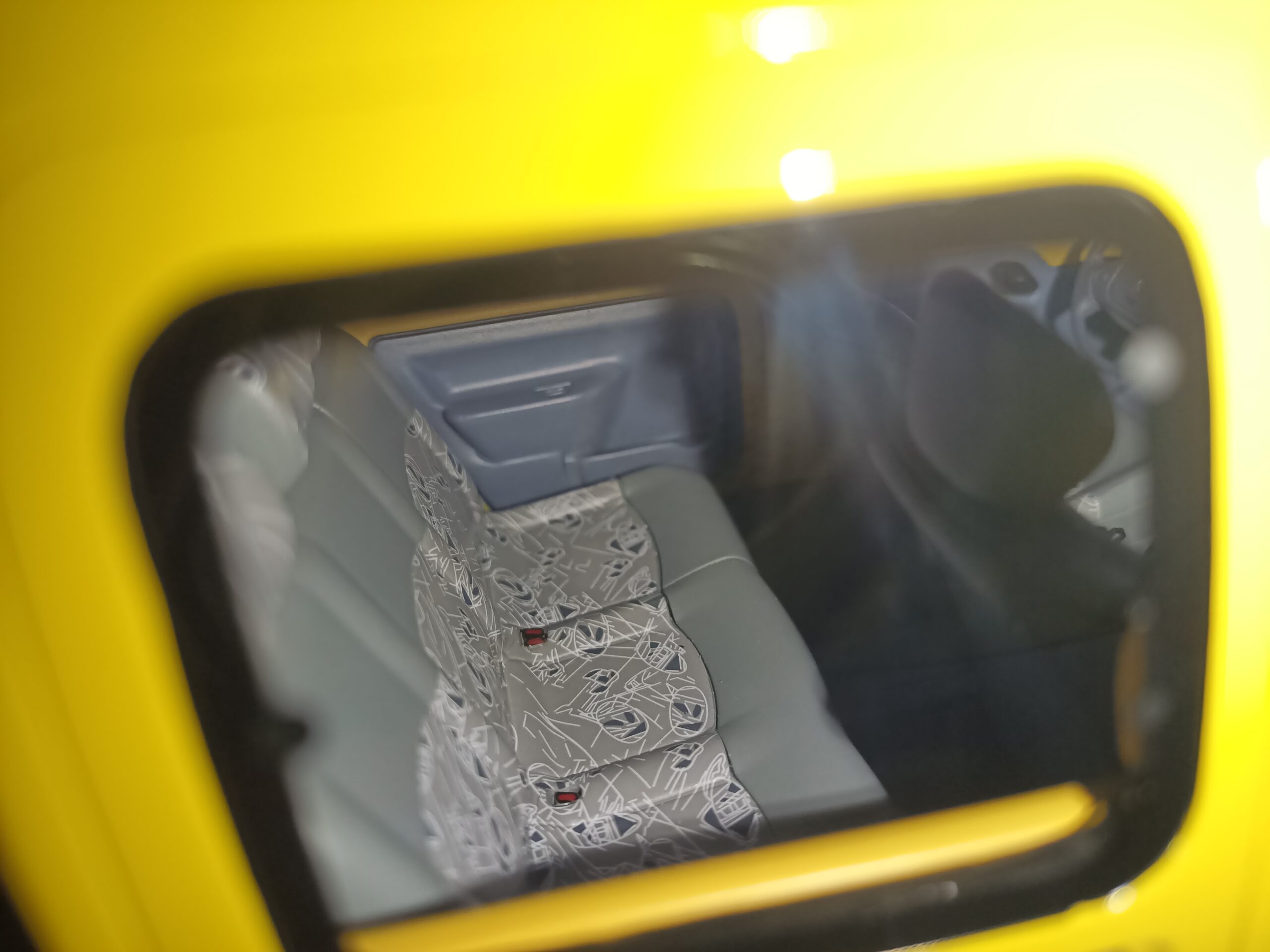 RENAULT KANGOO 1.4 RT 1998 Soleil Amarillo OT474 OTTO MOBILE 1:18 - Imagen 14