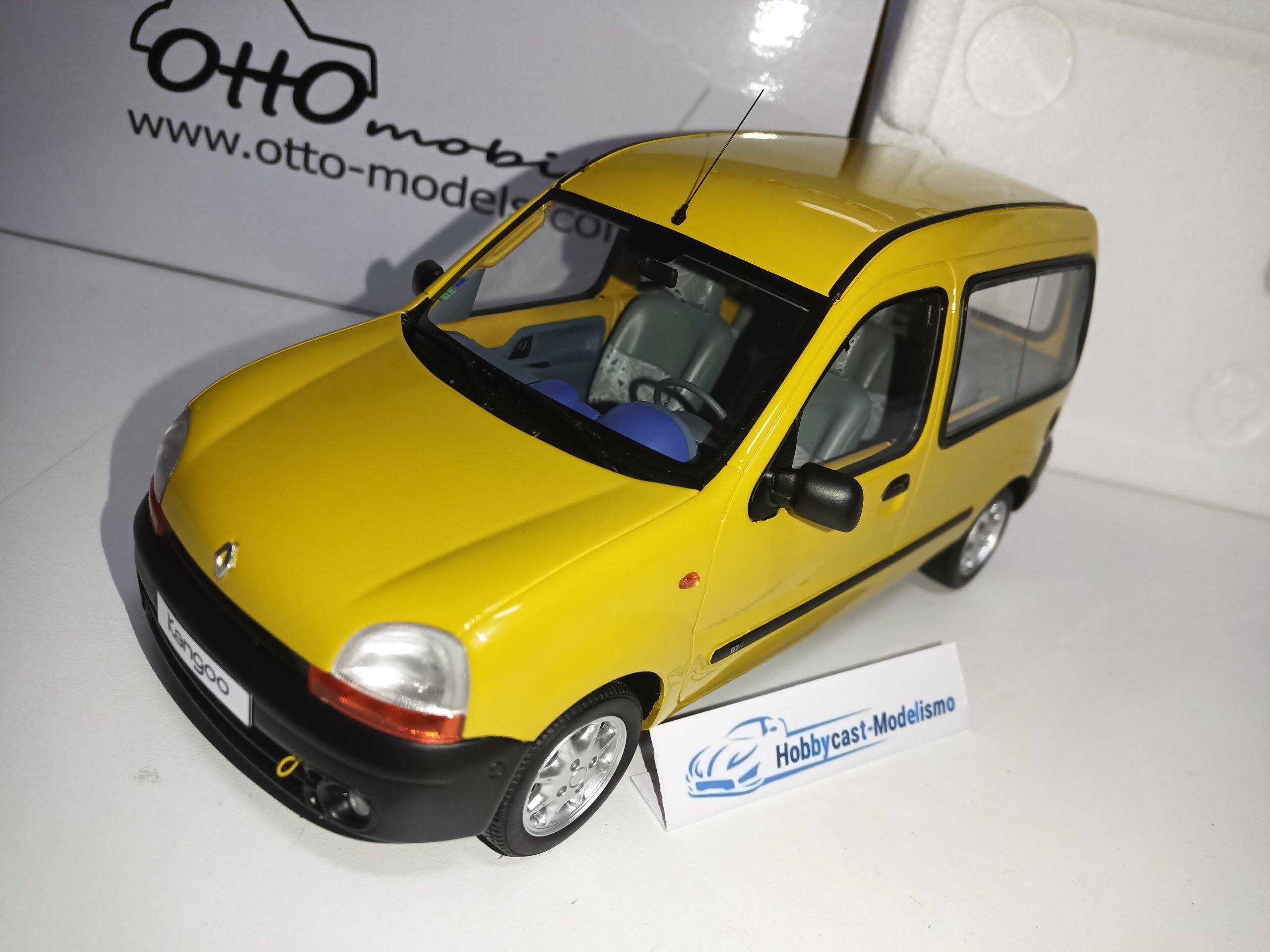 RENAULT KANGOO 1.4 RT 1998 Soleil Amarillo OT474 OTTO MOBILE 1:18 - Imagen 17