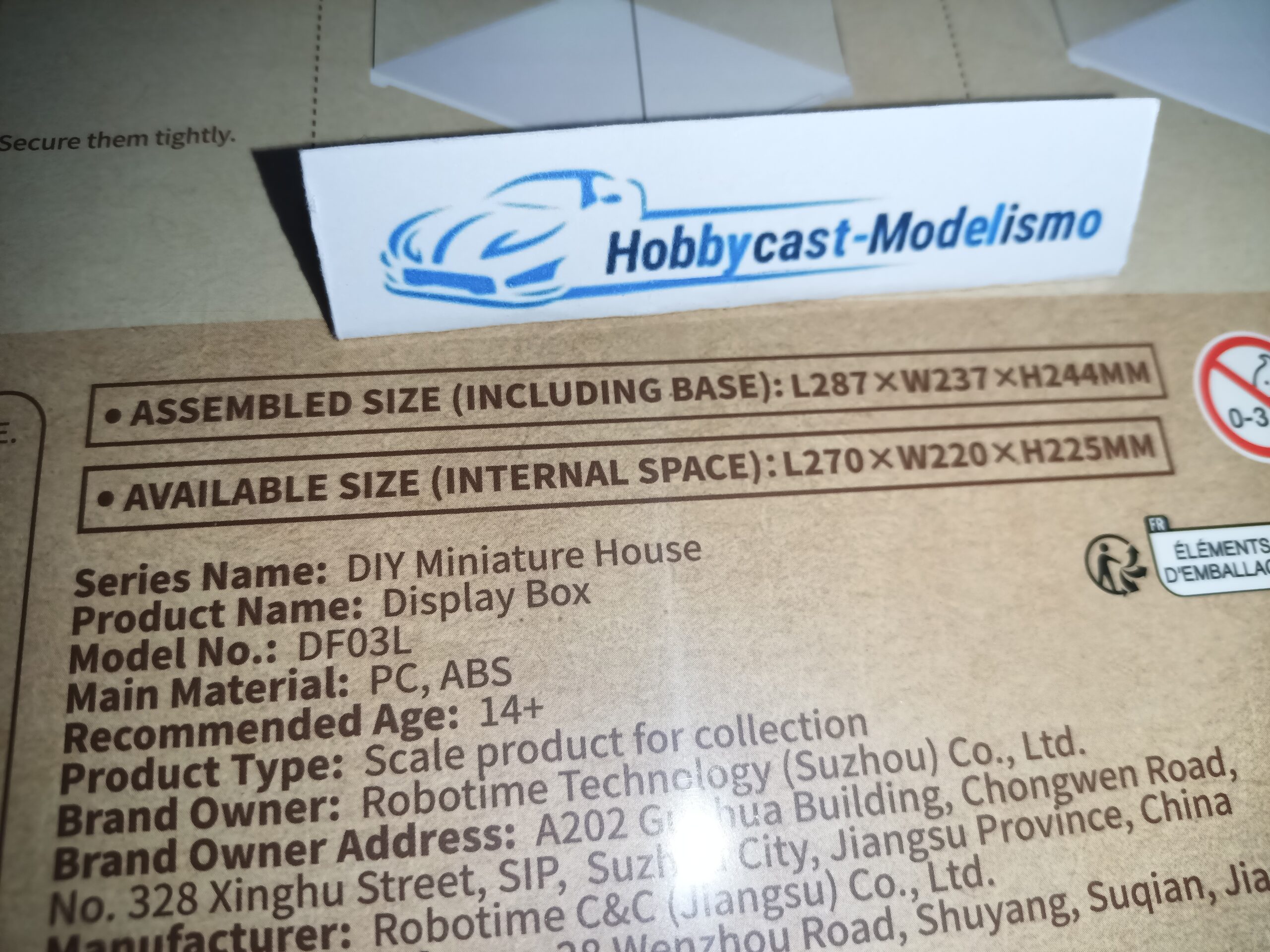 VITRINA DESMONTABLE CON PUERTA ABATIBLE PARA MODELOS 1:18 o MOTORES FRANZIS 1/4 - Imagen 12