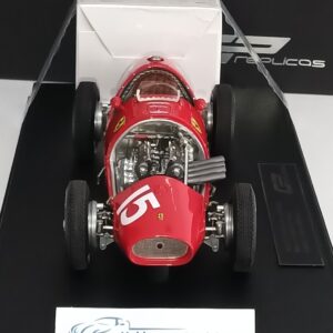 FERRARI 500 F2 #15 Ganador del Gran Premio de British GP SILVESTONE Y CAMPEON MUNDIAL EN 1952 A. Ascari Con Vitrina Incluida GP Réplicas GP081E Limited Edition 500 Pcs 1:18