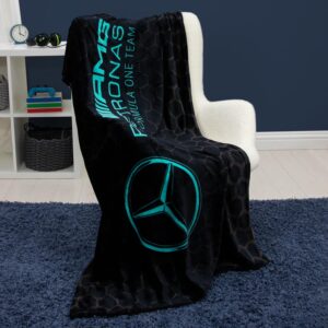 Manta Tipo Forro Polar Oficial Mercedes AMG Pretronas F1 100cm x 150 cm Regalo Perfecto para los Amantes de Mercedes AMG