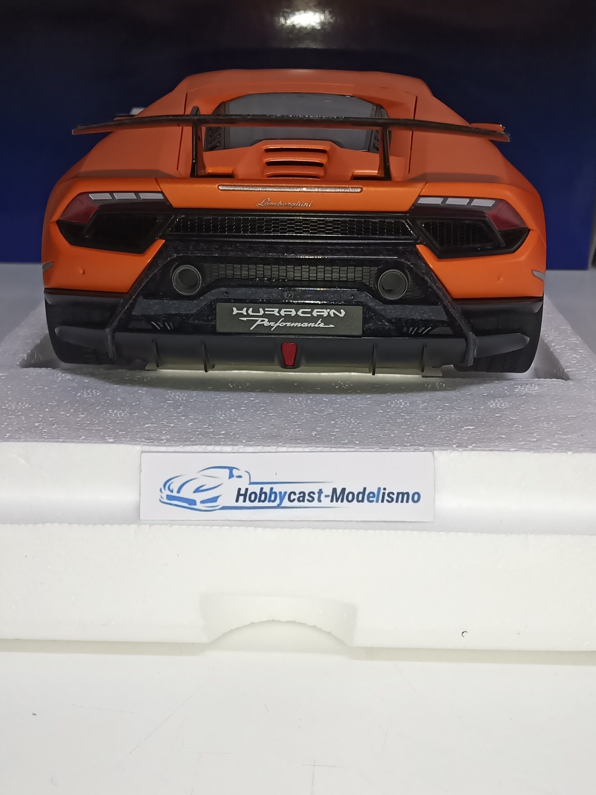 1/12 LAMBORGHINI HURACAN PERFORMANTE 2017 Arancio Anthaeus/Naranja Mate AUTOART 12076 1:12 - Imagen 13
