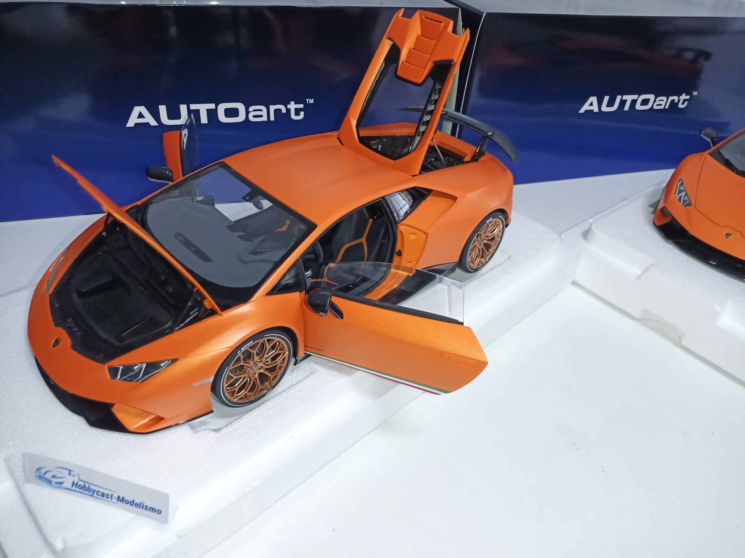 1/12 LAMBORGHINI HURACAN PERFORMANTE 2017 Arancio Anthaeus/Naranja Mate AUTOART 12076 1:12 - Imagen 32
