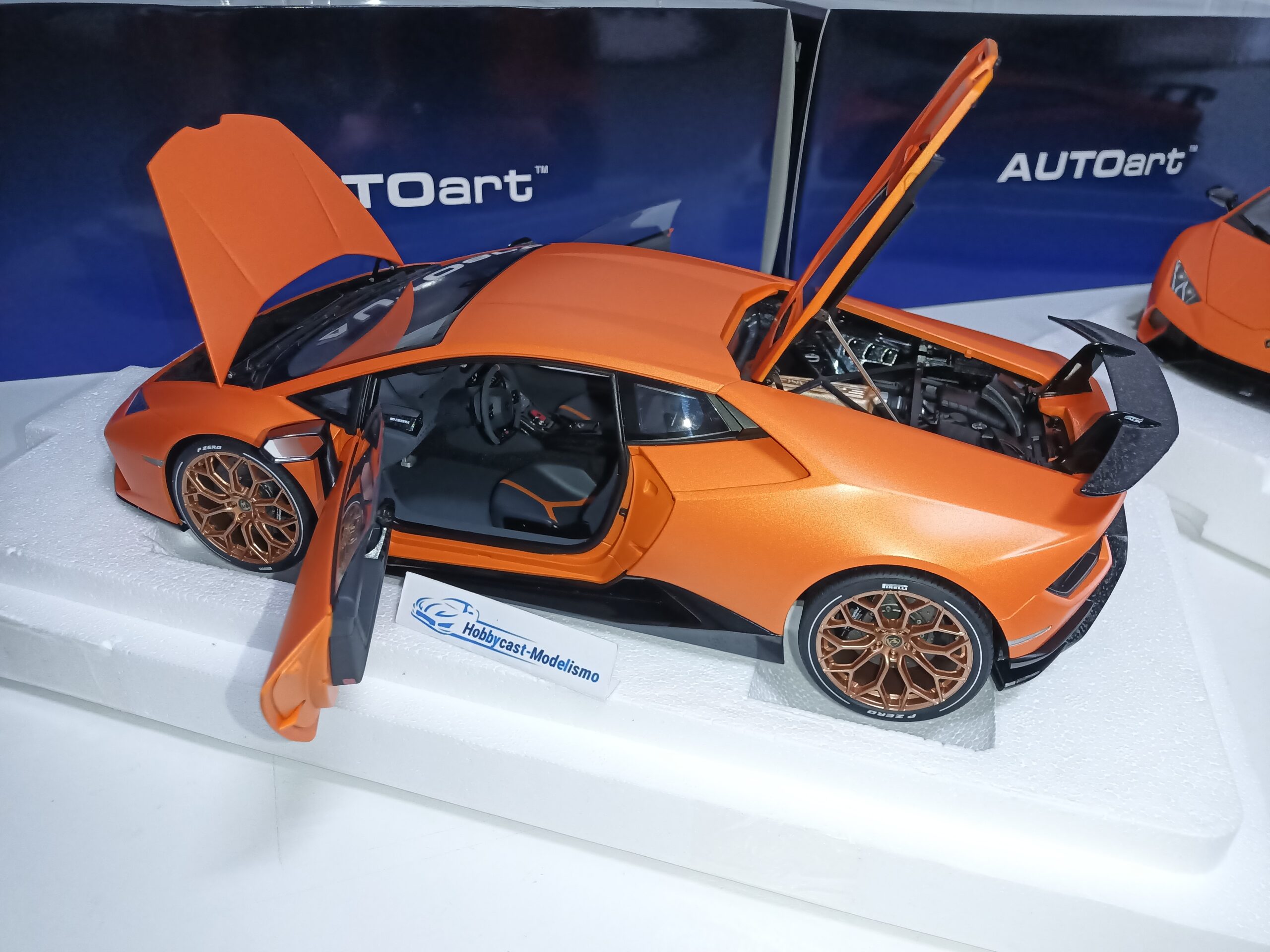 1/12 LAMBORGHINI HURACAN PERFORMANTE 2017 Arancio Anthaeus/Naranja Mate AUTOART 12076 1:12 - Imagen 33