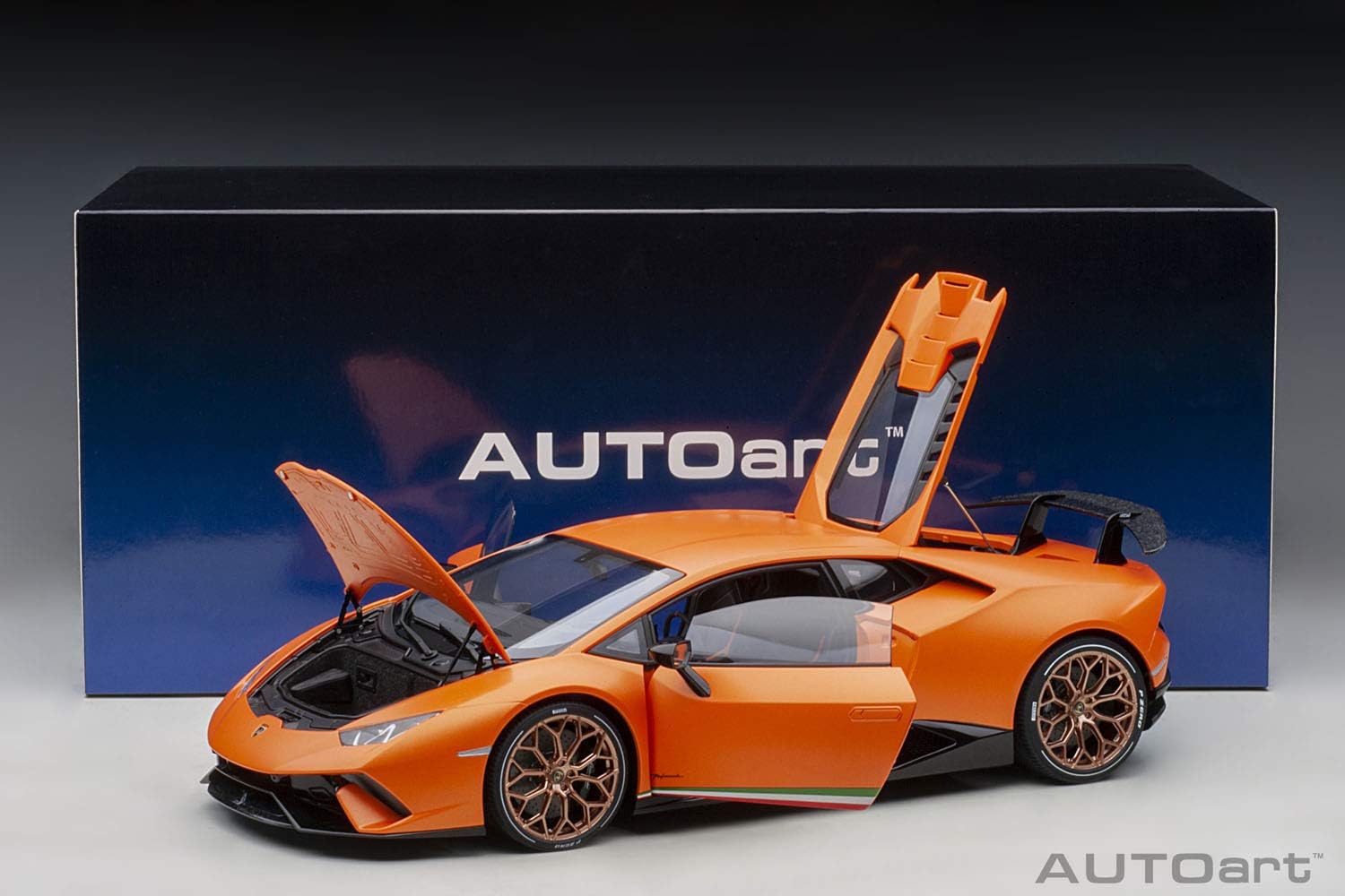 1/12 LAMBORGHINI HURACAN PERFORMANTE 2017 Arancio Anthaeus/Naranja Mate AUTOART 12076 1:12 - Imagen 34