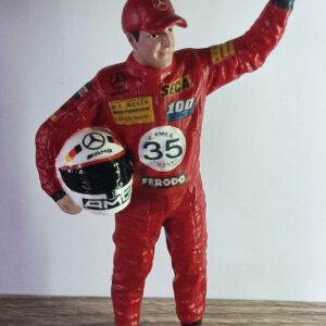 FIGURA PILOTO MERCEDES 300 SEL #35 AMG PINTADO A MANO AMERICAN DIORAMA AD76356 1:18