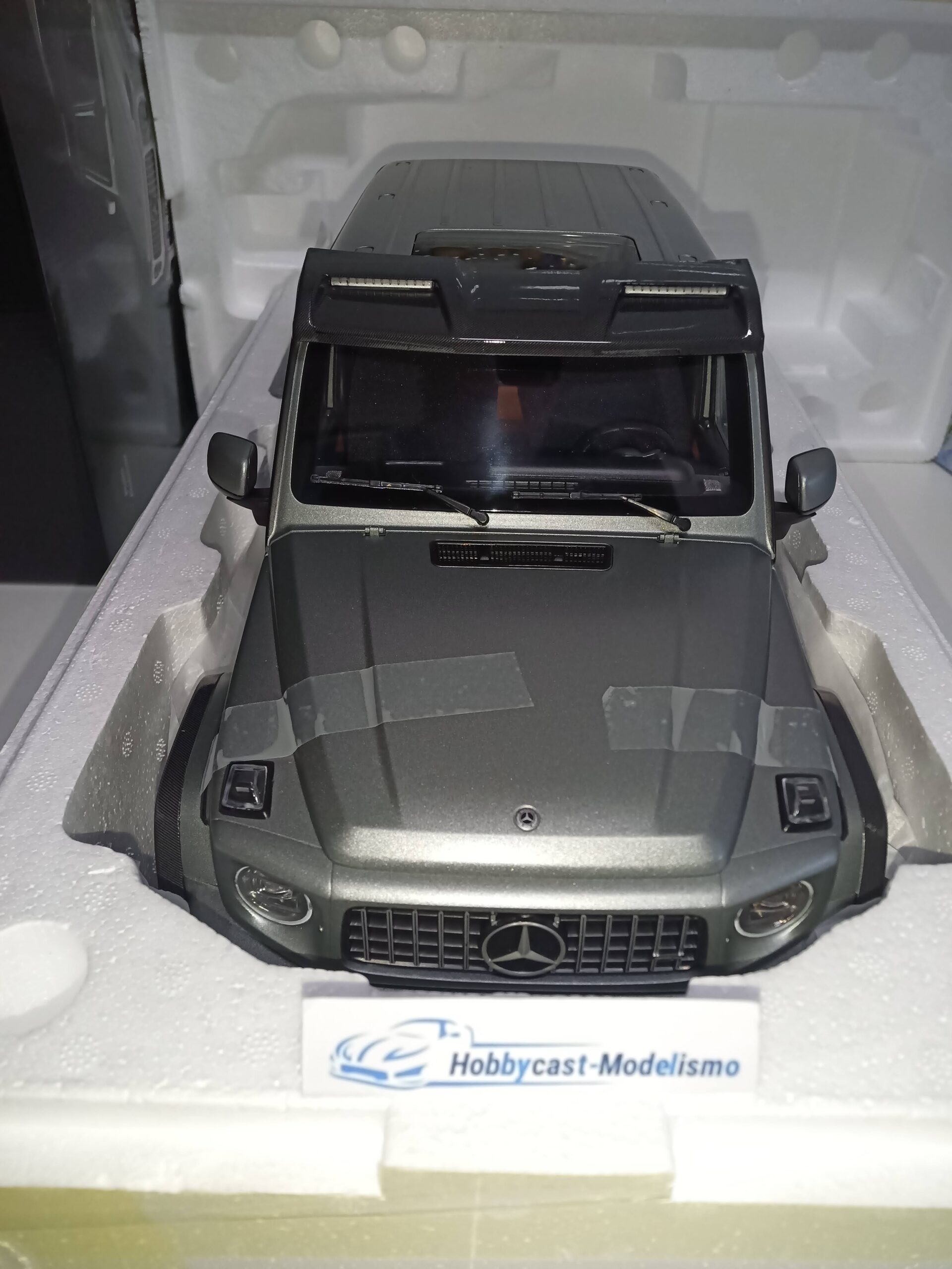 1:12 MERCEDES BENZ G-CLASS AMG 4x4² 2022 PLATINUM SILVER 1030/61 NZG 1/12 - Imagen 7