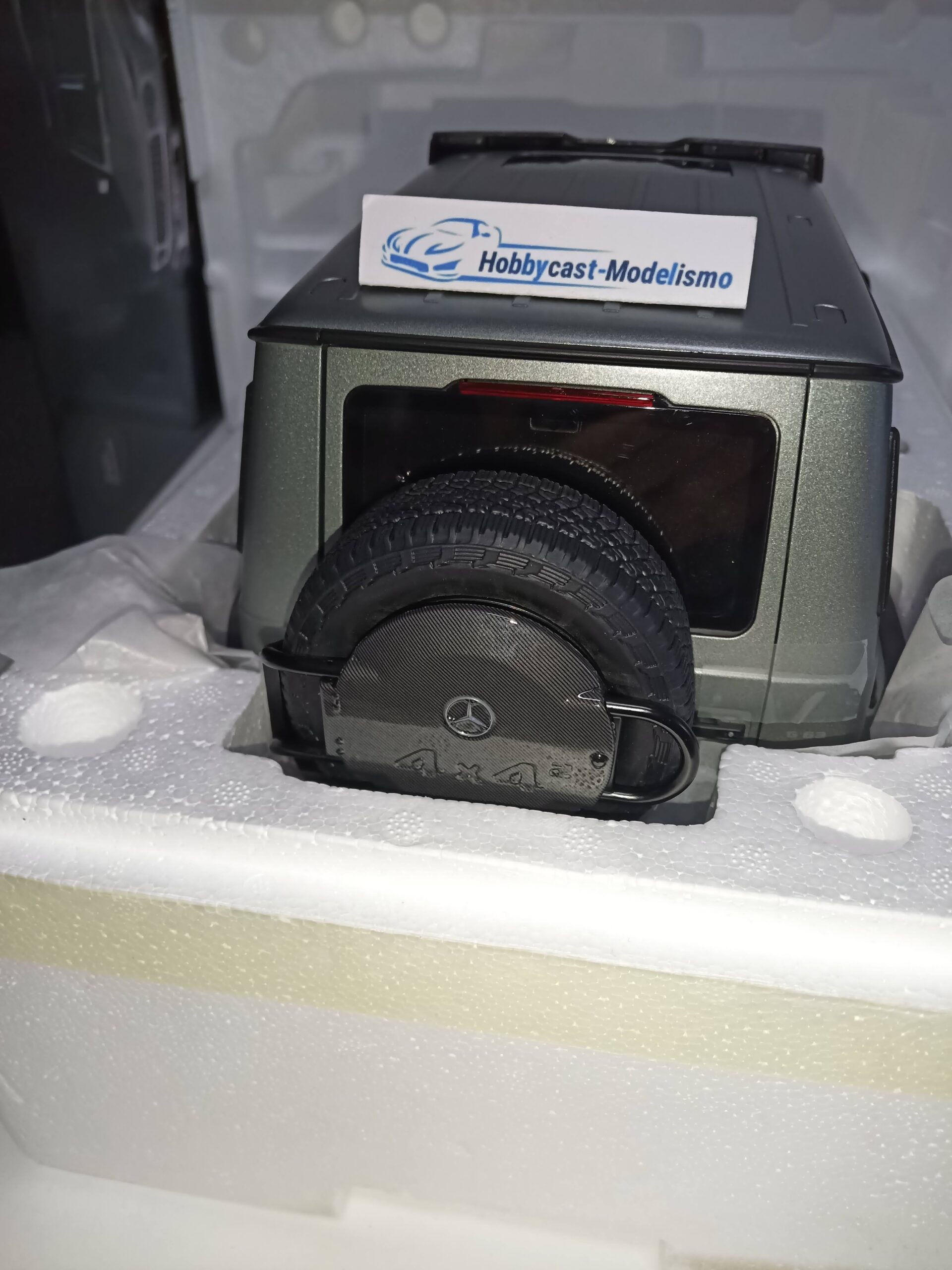 1:12 MERCEDES BENZ G-CLASS AMG 4x4² 2022 PLATINUM SILVER 1030/61 NZG 1/12 - Imagen 11