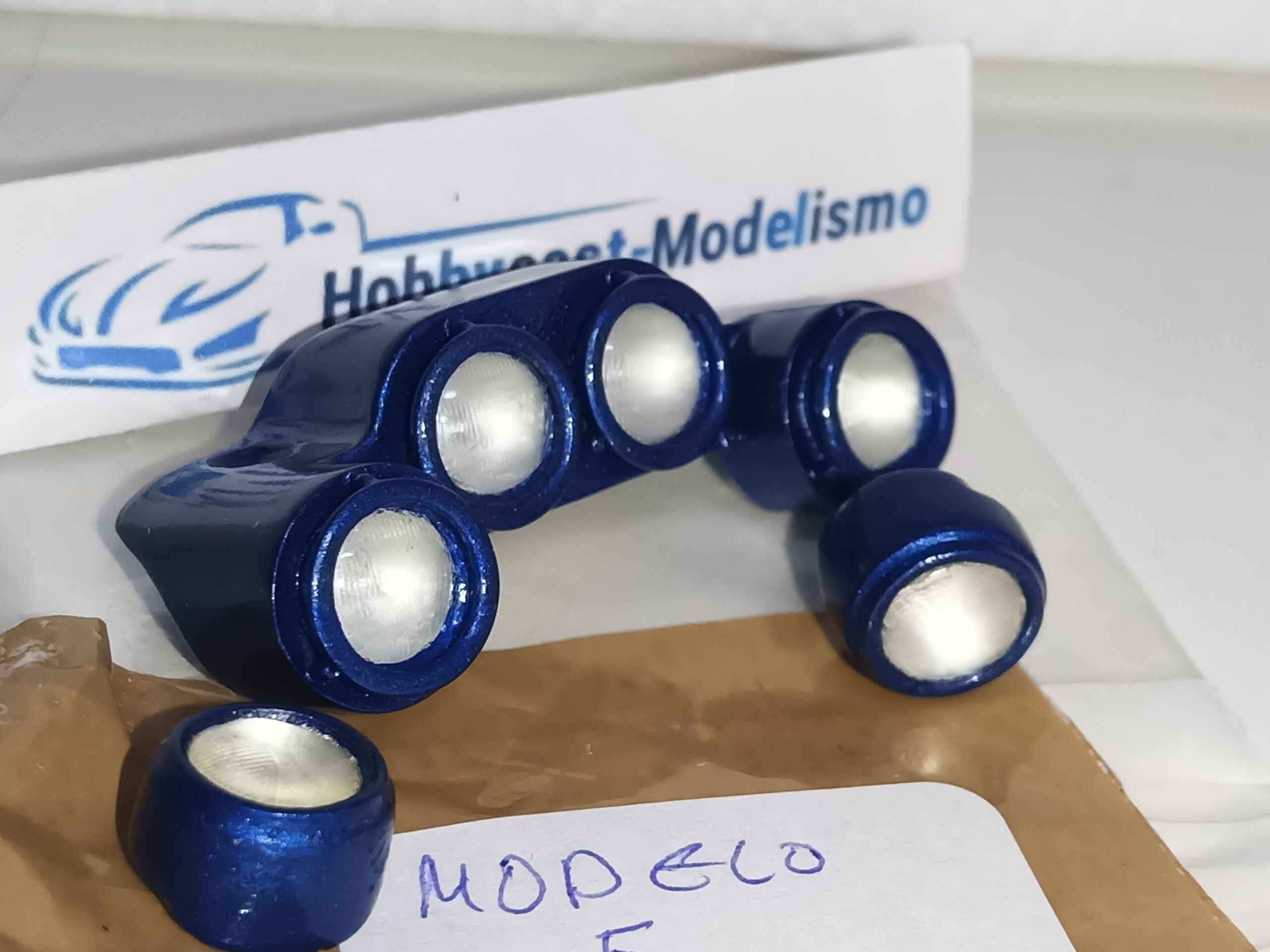 REPLICA FARERA NOCTURNA COMPLETA DEL SUBARU IMPREZA WRC 1998 ( MODELO 5 ) AZUL YA PINTADA