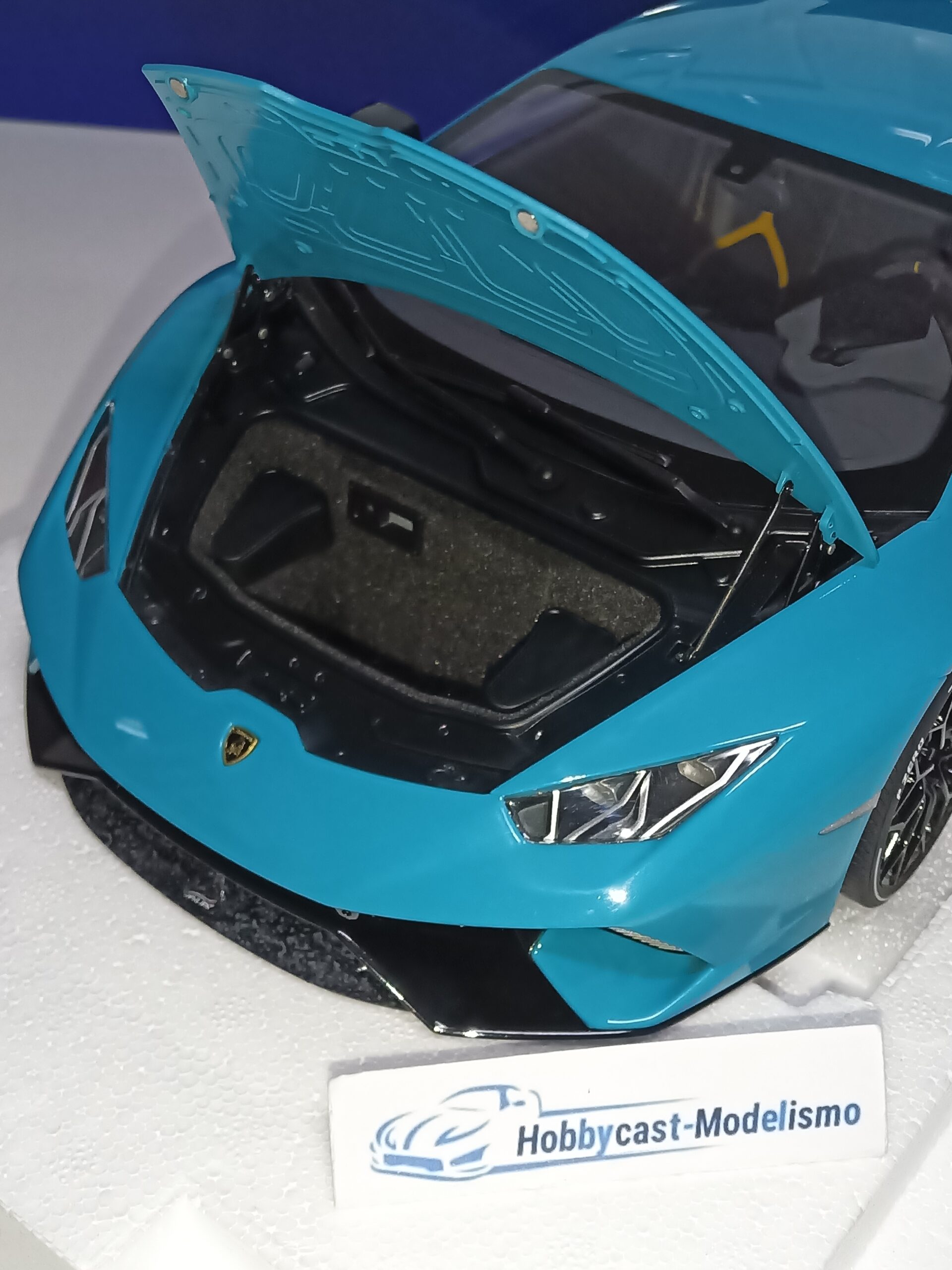 1/12 LAMBORGHINI HURACAN PERFORMANTE Blue Glauco 2017 AUTOART 12077 1:12 - Imagen 15