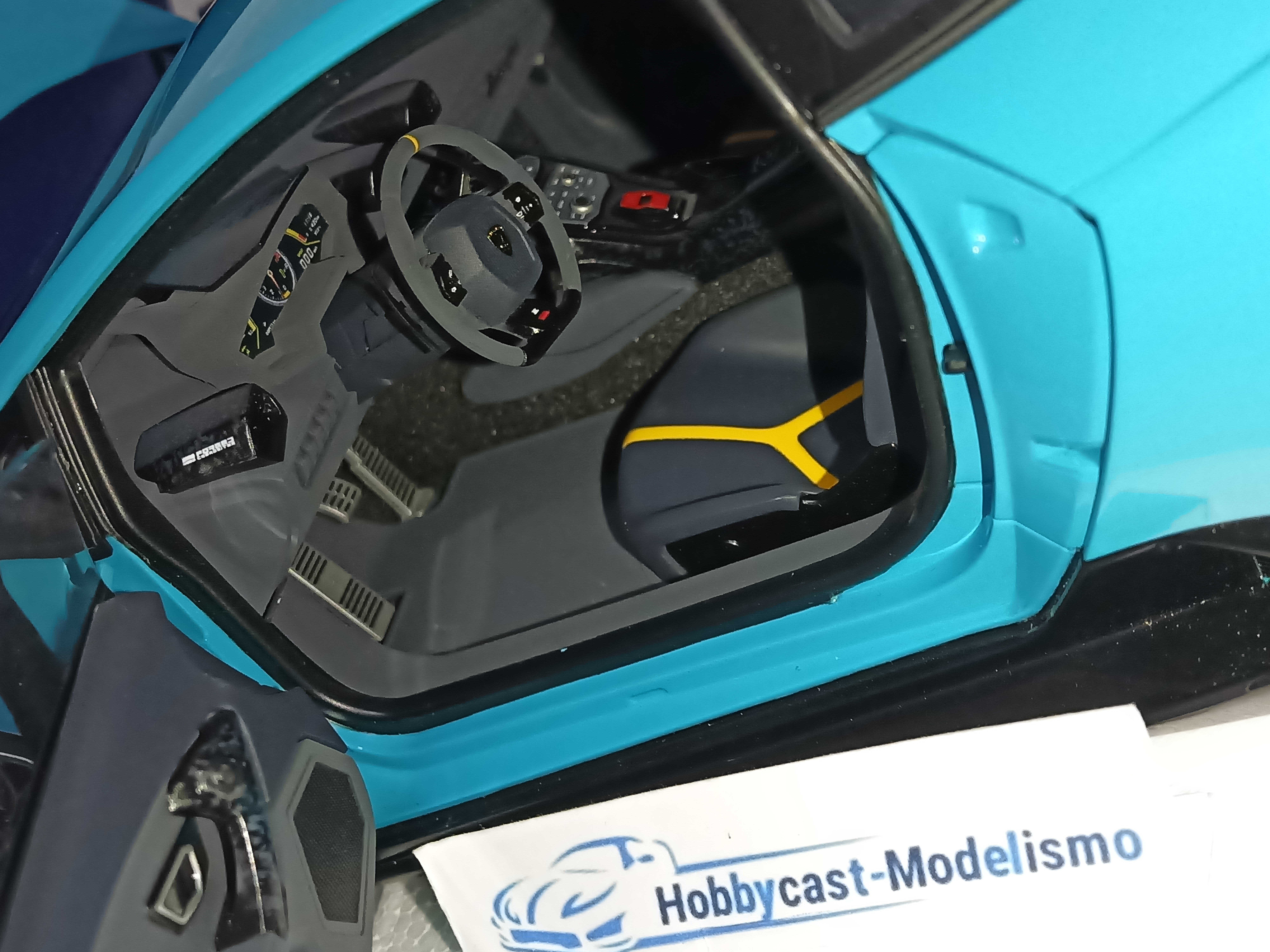 1/12 LAMBORGHINI HURACAN PERFORMANTE Blue Glauco 2017 AUTOART 12077 1:12 - Imagen 16