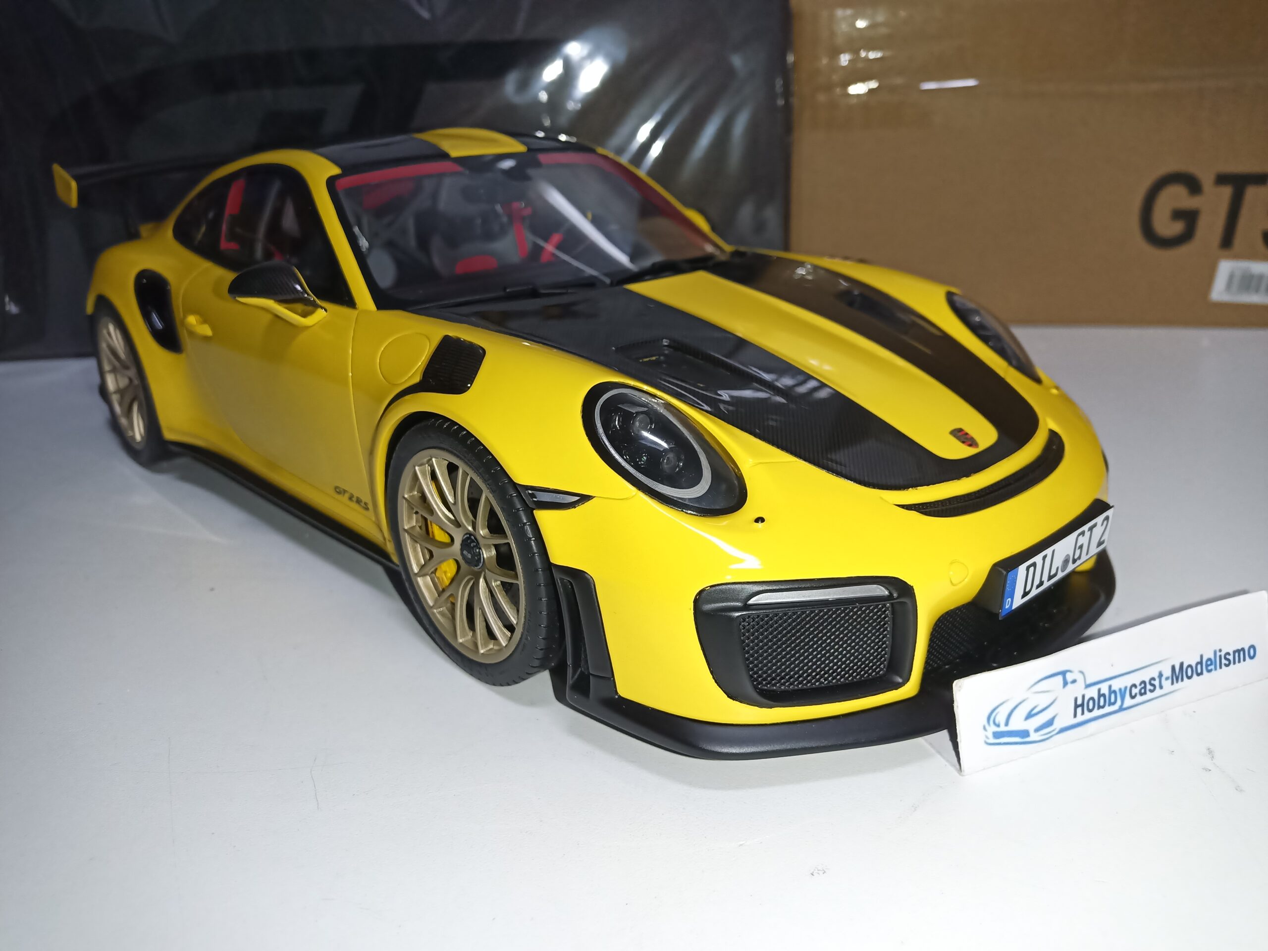 1/12 Porsche 911 (991.2) GT2 RS Weissach Package ( Racing Yellow ) Llantas Doradas GT SPIRIT GT535B 1:12 LIMITED EDITION 300 Pcs - Imagen 19