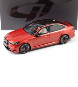 BMW M5 G90 RED MATE METALIC 2025 GT SPIRIT GT966 1:18 Limited Edition 1500 Pcs