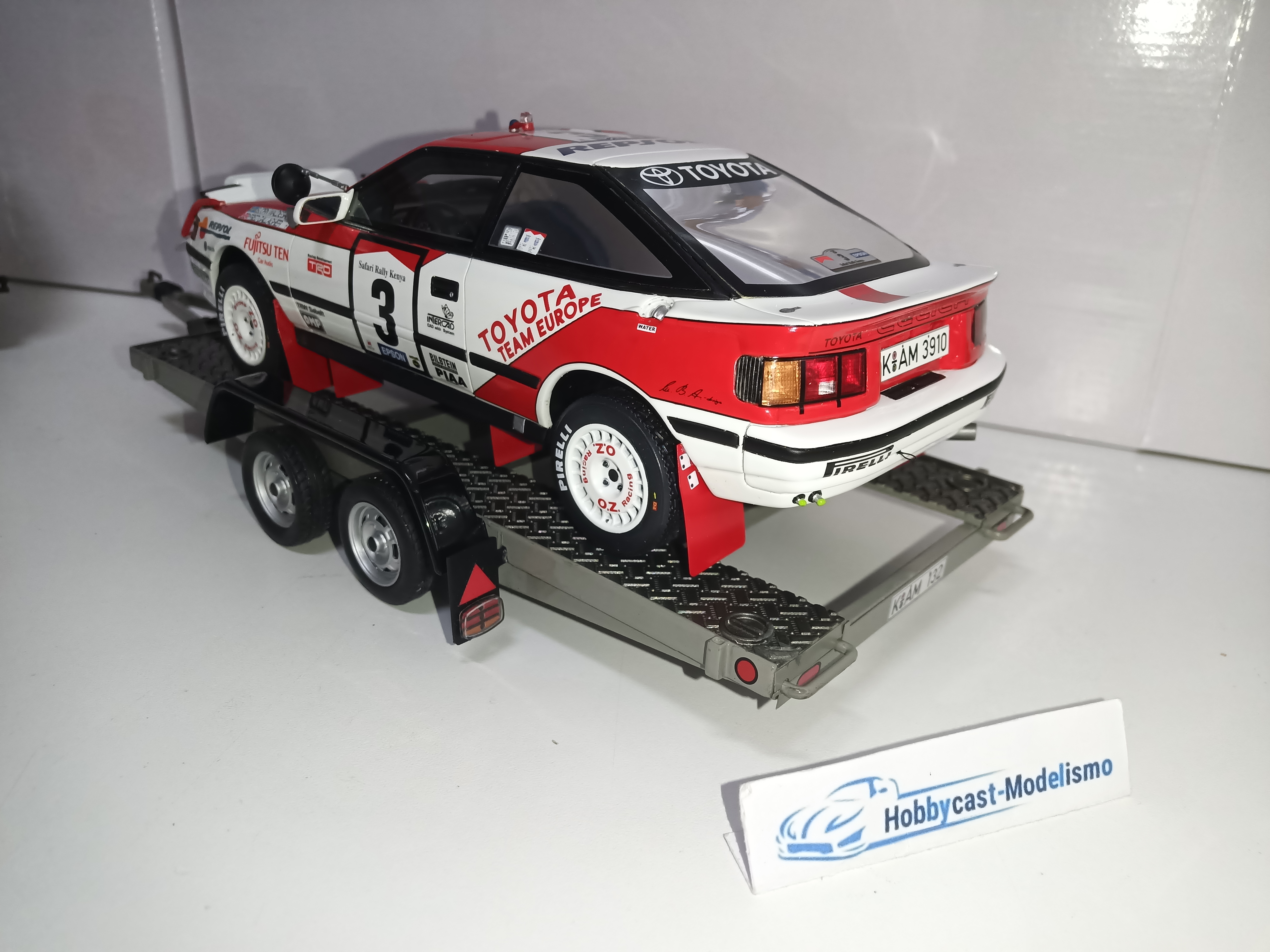 SET Rallye Pack Toyota Celica ST 165 Gr.A RAC Safari 1990 PILOTADO POR CARLOS SAINZ Y LUIS MOYA + REMOLQUE + FURGONETA MERCEDES BENZ 208 TEAM TOYOTA OT480 LIMITED EDITION 999 OTTO-MOBILE 1:18 - Imagen 13