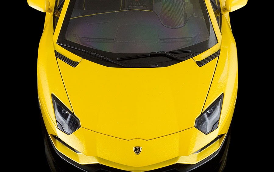 LAMBORGHINI AVENTADOR S ( NEW GIALLO ORION/PEAR YELLOW AUTOART 79132 1:18 - Imagen 19