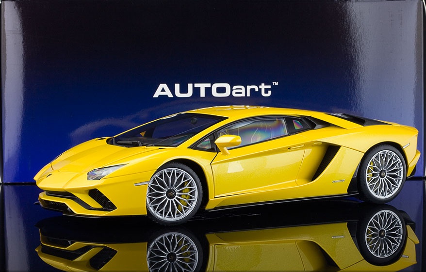 LAMBORGHINI AVENTADOR S ( NEW GIALLO ORION/PEAR YELLOW AUTOART 79132 1:18 - Imagen 21