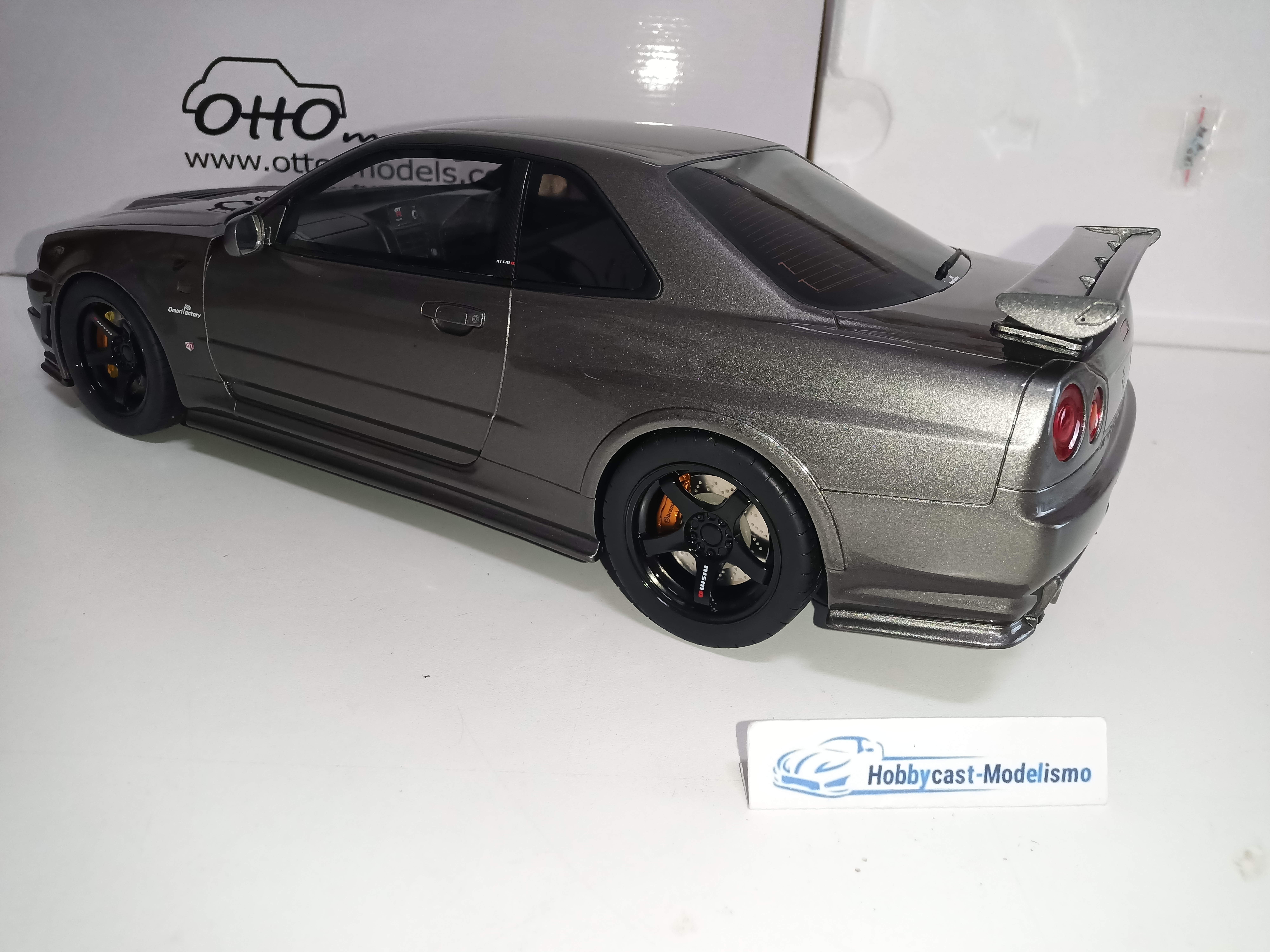 1/12 Nissan Skyline GT-R (NISMO BNR34 CRS Versión) Gun Metal 2005 G103 OTTO-MOBILE 1:12 LIMITED EDITION 999 PCS - Imagen 13